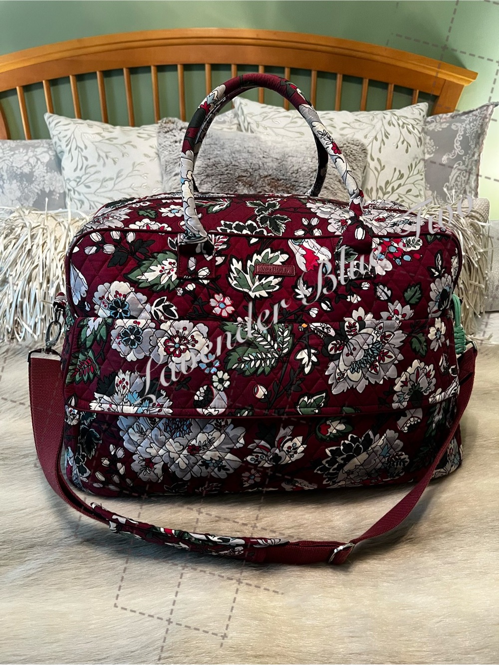 VERA BRADLEY Bordeaux Blooms 2018 Grand Traveler Bag Maroon Green Floral Bandoli